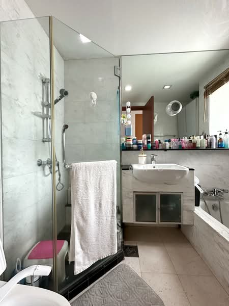 Cote D'Azur, 60 Marine Parade Road, 2 Bedrooms, 1,109 sqft, Condominium For Rent, by Keon Ang, 25366233 - PropertyGuru.com.sg