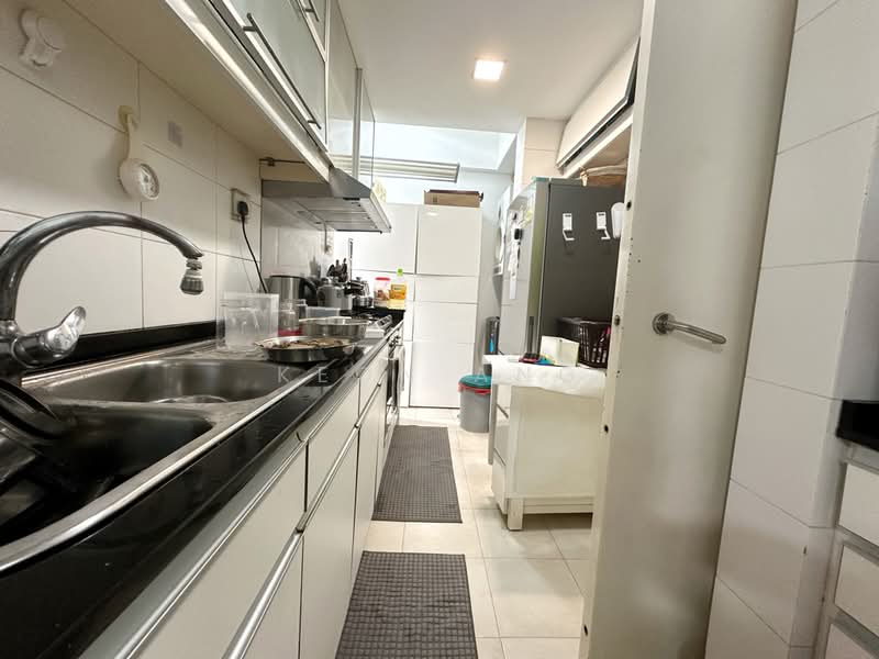Cote D'Azur, 60 Marine Parade Road, 2 Bedrooms, 1,109 sqft, Condominium For Rent, by Keon Ang, 25366233 - PropertyGuru.com.sg