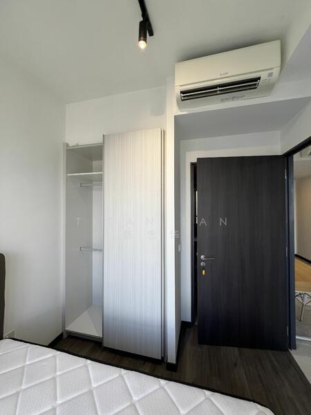 Gem Residences Condominium For Sale at S$ 900,000 | PropertyGuru Singapore