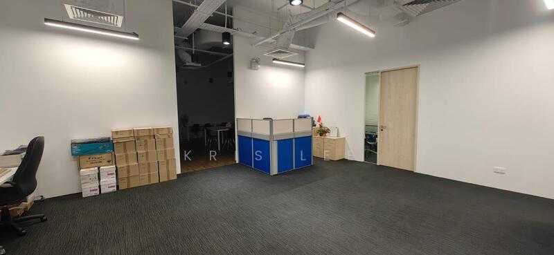 Loyang Ind Estate - FItted Unit for Lease, Loyang Ind Estate, Changi Airport / Changi Village, 7,212 sqft, Factory / Workshop (B2) For Rent, by Kris Lee, 25368037 - CommercialGuru.com.sg