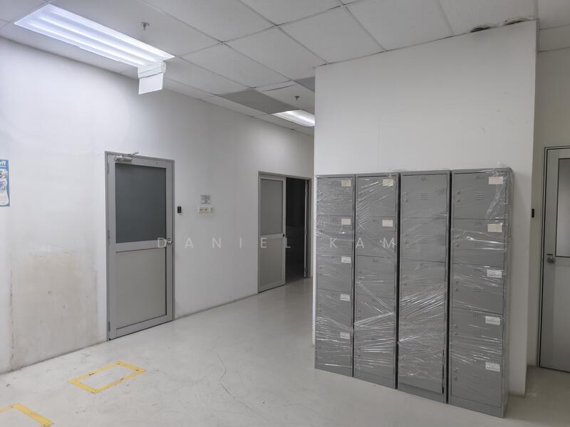 Factory, Fire Sale $8mil@35Ksfq Leasehold | Buy Rent SG$0.9, 3,000,000 sqft, Factory / Workshop (B2) For Sale, by Daniel Kam 甘囯財, 25368513 - CommercialGuru.com.sg