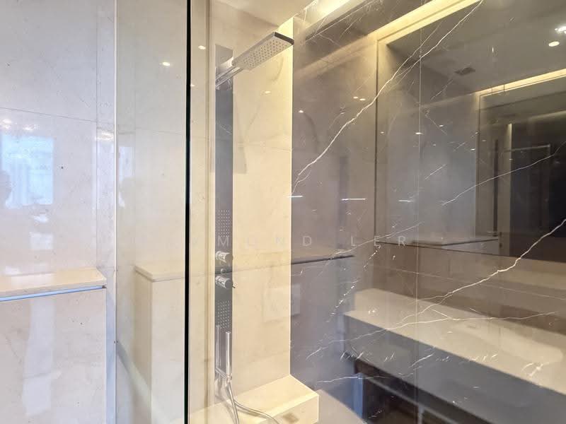 The Scotts Tower, 38 Scotts Road, Orchard / River Valley, 2 Bedrooms, 807 sqft, Condominium For Rent, by Raymond Ler, 25368782 - Bathroom - PropertyGuru.com.sg