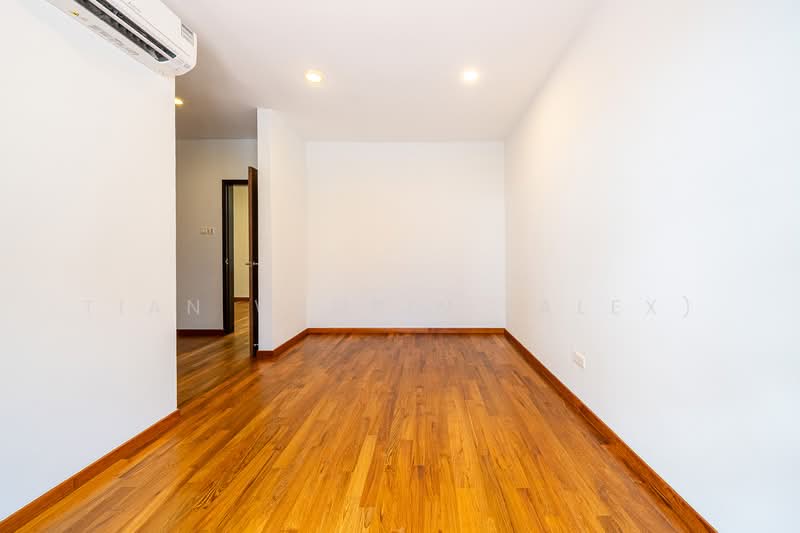 Seletar Hills Estate, Kasai Road, 4 Bedrooms, 2,400 sqft, Terraced House For Rent, by Tian Wenbin, 25369132 - Master Bedroom - PropertyGuru.com.sg