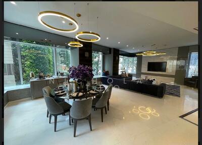 For Sale - St. Regis Residences Singapore