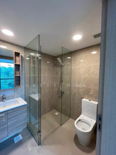 Master Bedroom TOILET