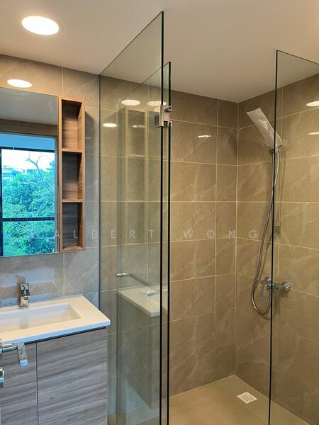 Master Bedroom TOILET