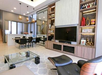 For Sale - Seven Crescent