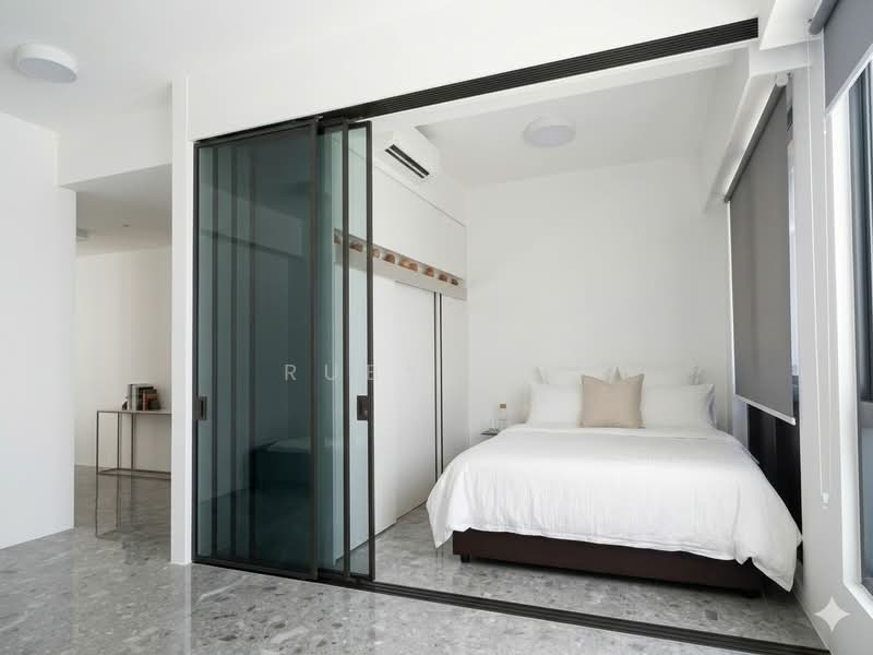 Midtown Bay, 120 Beach Road, 1 Bedroom, 409 sqft, Condominium For Rent, by Ruby Lee, 25370133 - Bedroom. Furniture and furnishings for illustration only. - PropertyGuru.com.sg