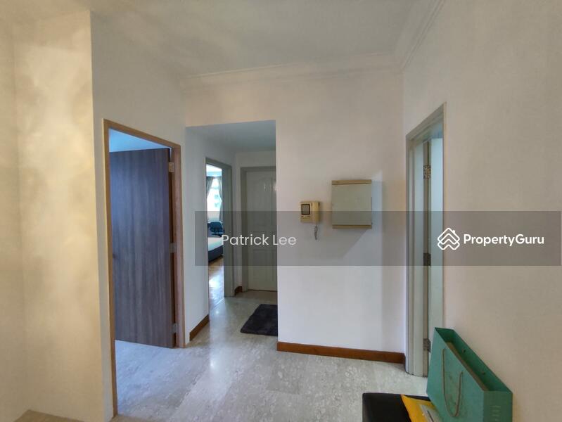 For Rent - La Crystal