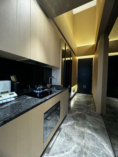 Midtown Bay, 120 Beach Road, Beach Road / Bugis / Rochor, 2 Bedrooms, 754 sqft, Condominium For Sale, by Lily Tang, 25371604 - PropertyGuru.com.sg