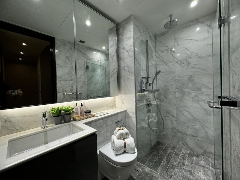 Midtown Bay, 120 Beach Road, Beach Road / Bugis / Rochor, 2 Bedrooms, 754 sqft, Condominium For Sale, by Lily Tang, 25371604 - PropertyGuru.com.sg
