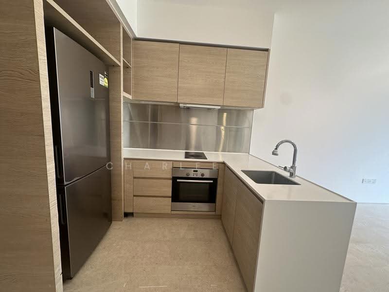 Sennett Residence, 37 Pheng Geck Avenue, Macpherson / Potong Pasir, 2 Bedrooms, 851 sqft, Condominium For Rent, by Charlee Ng, 25372011 - PropertyGuru.com.sg