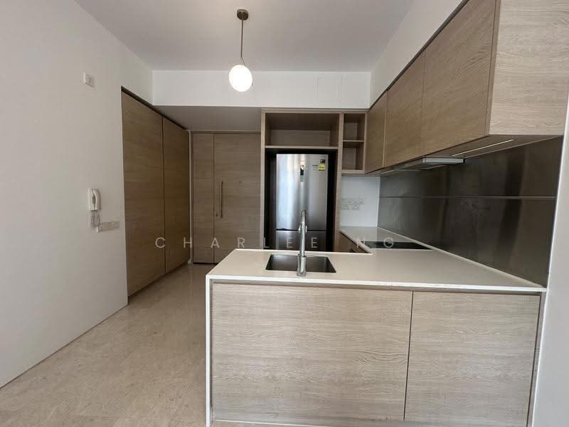 Sennett Residence, 37 Pheng Geck Avenue, Macpherson / Potong Pasir, 2 Bedrooms, 851 sqft, Condominium For Rent, by Charlee Ng, 25372011 - PropertyGuru.com.sg