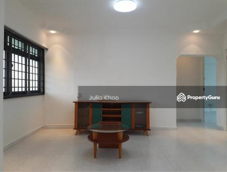 For Rent - 325 Sembawang Crescent