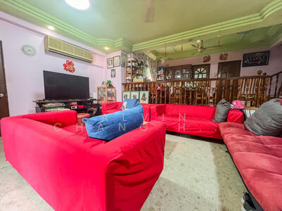 For Sale - Huge Freehold Semi D in Choa Chu Kang