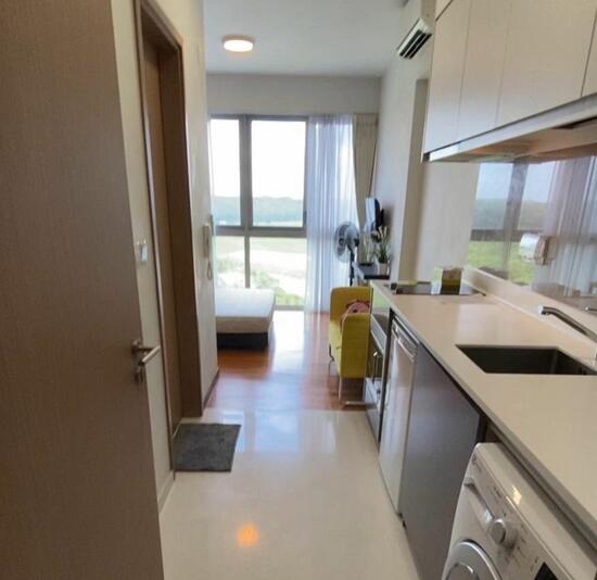 Q Bay Residences, 15 Tampines Street 86, Studio, 300 sqft, Condominium