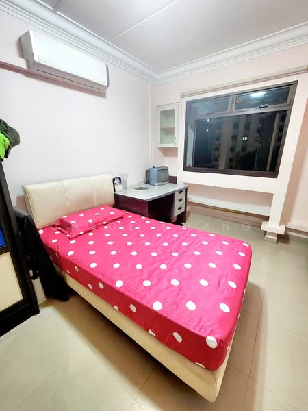 122A Sengkang East Way, 122A Sengkang East Way, Room Rental, 200 sqft, HDB Flat For Rent, by Chloe Chang, 25373025 - PropertyGuru.com.sg