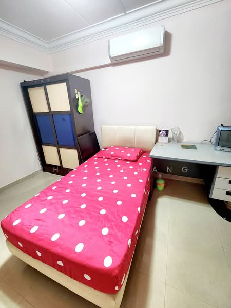 122A Sengkang East Way, 122A Sengkang East Way, Room Rental, 200 sqft, HDB Flat For Rent, by Chloe Chang, 25373025 - PropertyGuru.com.sg