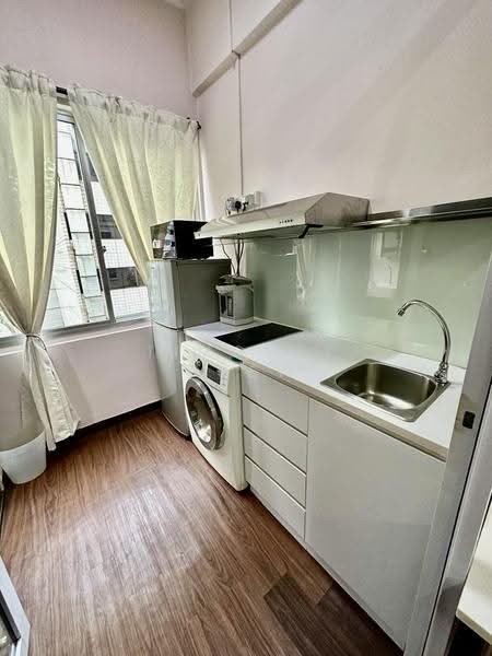 24 Verdun Road Studio Unit | Little India | Farrer Park MRT, Verdun Road, Farrer Park / Serangoon Rd, Studio, 300 sqft, Apartment For Rent, by Timothy Chew, 25374411 - Kitchen - PropertyGuru.com.sg
