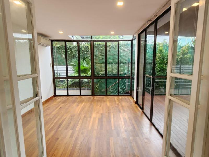 EVELYN 94889556 WELL RENOVATED CHARMING BGLW BELMONT FORD CORNWALL NEAR TOP SCHOOLS, Tanglin / Holland / Bukit Timah, 5 Bedrooms, 6,500 sqft, Good Class Bungalow For Sale, by Evelyn Lek 陆美智, 25374883 - PropertyGuru.com.sg