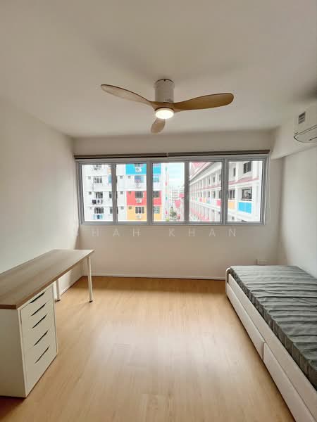 726 Jurong West Avenue 5, 726 Jurong West Avenue 5, Room Rental, 300 sqft, HDB Flat For Rent, by Shah Khan, 25375077 - PropertyGuru.com.sg