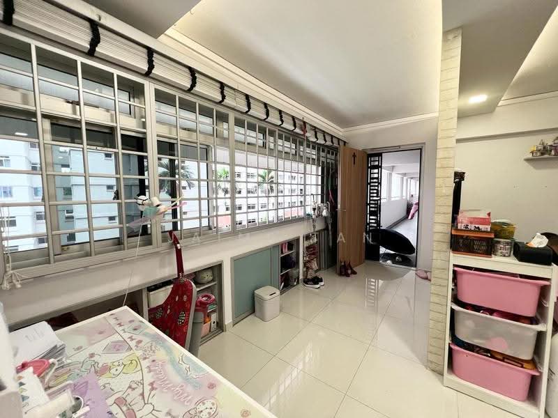 506 Choa Chu Kang Street 51, 506 Choa Chu Kang Street 51, Dairy Farm / Bukit Panjang / Choa Chu Kang, 3 Bedrooms, 1,323 sqft, HDB Flat For Sale, by Jaime Tan, 25375174 - Living Room - PropertyGuru.com.sg