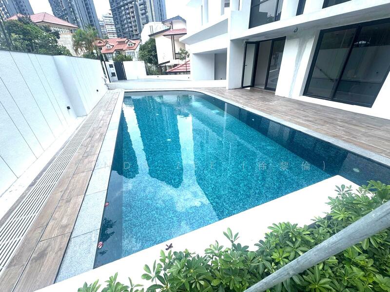 MERINO CRESCENT, Brand New Detached with Pool & Lift