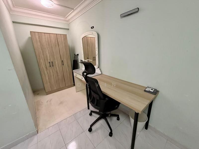 652 Yishun Avenue 4, 652 Yishun Avenue 4, Sembawang / Yishun, Room Rental, 107 sqft, HDB Flat For Rent, by Devin Lee, 25375265 - Study - PropertyGuru.com.sg