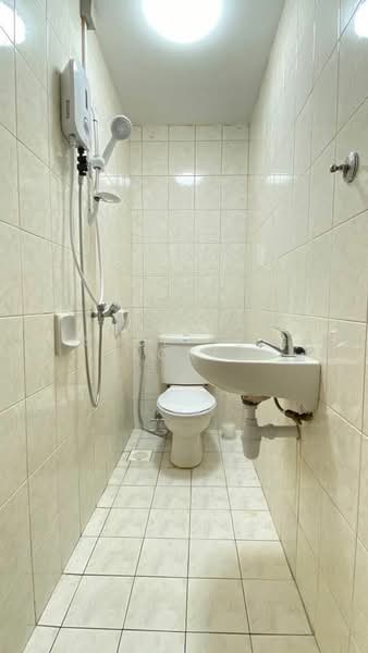 Simei Green Condominium, 7 Simei Street 4, Room Rental, 100 sqft, Condominium For Rent, by Shee Yee Loke, 25375940 - PropertyGuru.com.sg