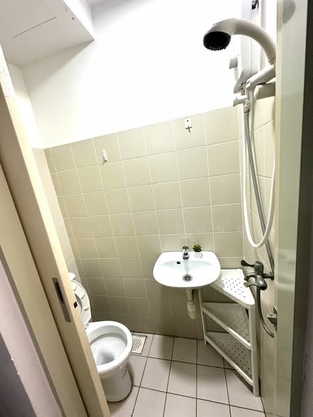 The Clearwater, 12 Bedok Reservoir View, 1 Bedroom, 108 sqft, Condominium For Rent, by Young Chng, 25376011 - PropertyGuru.com.sg