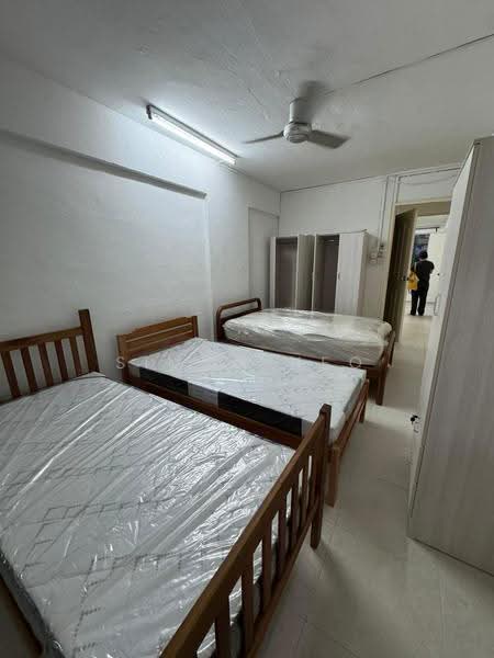 406 Tampines Street 41, 406 Tampines Street 41, Pasir Ris / Tampines, 2 Bedrooms, 818 sqft, HDB Flat For Rent, by Simon Neo, 25376394 - Bedroom - PropertyGuru.com.sg