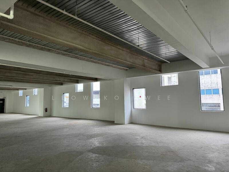 High tech office next to mrt - software / technology / media use, Tai Seng, 6,800 sqft, Factory / Workshop (B2) For Rent, by Leow Kok Wee, 25376470 - CommercialGuru.com.sg