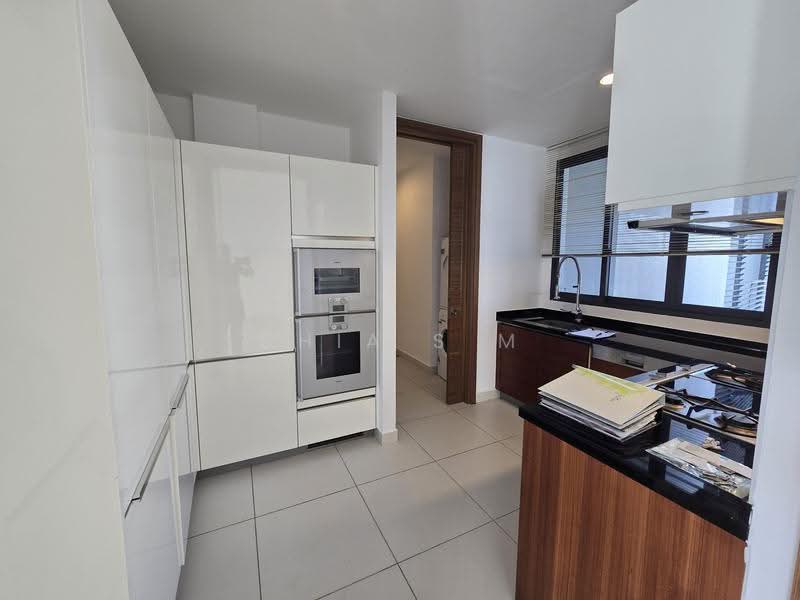 Volari, 14 Balmoral Road, Tanglin / Holland / Bukit Timah, 4 Bedrooms, 2,282 sqft, Condominium For Rent, by Chia S M, 25376827 - Kitchen - PropertyGuru.com.sg