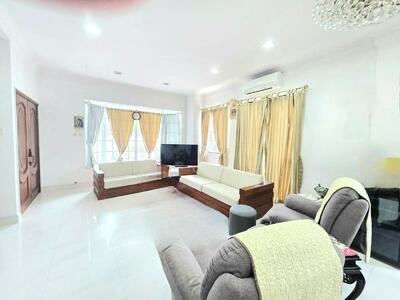 For Sale - Thomson Hill Estate