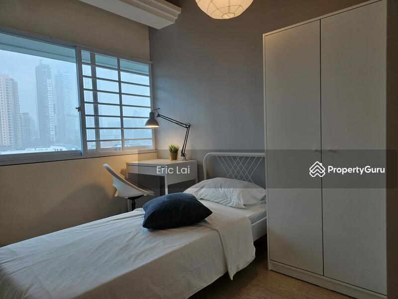 For Rent - One Tree Hill Mansions
