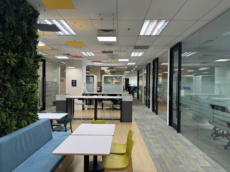 6m high MNC fitted office with meeting rooms / pantry, , 14,500 sqft, Warehouse For Rent, by Leow Kok Wee, 25377119 - CommercialGuru.com.sg