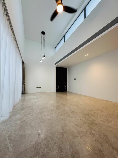 For Rent - The Reef at King's Dock