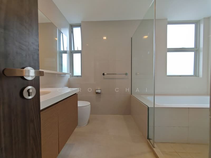 Nassim Regency, 37 Nassim Road, 3 Bedrooms, 2,024 sqft, Apartment For Rent, by Carol Chai, 25378110 - Mstr Bath - PropertyGuru.com.sg