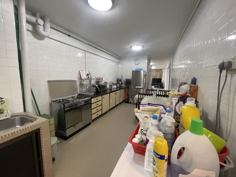 449 Ang Mo Kio Avenue 10, 449 Ang Mo Kio Avenue 10, 2 Bedrooms, 893 sqft, HDB Flat For Rent, by Priscillia Wong, 25378111 - PropertyGuru.com.sg