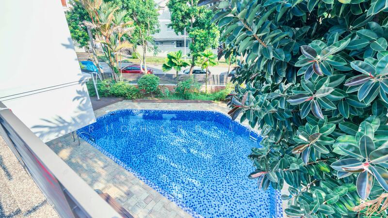 For Sale - ❤️ Rare corner f'hold bungalow 3 storey mixed landed zone with development potential @ $1,492 psf