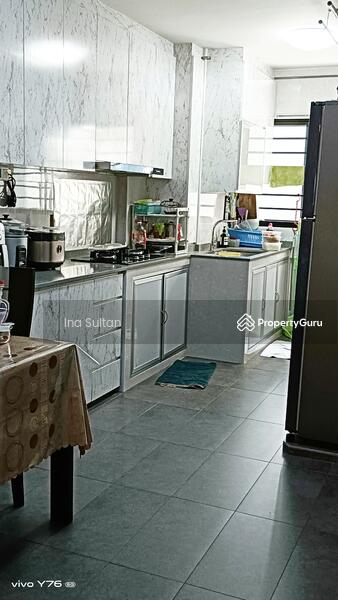 For Rent - 221 Tampines Street 24