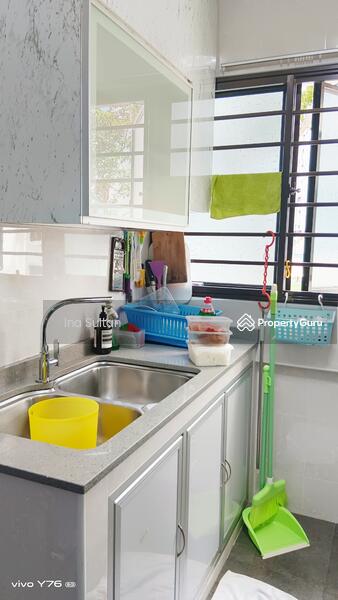 For Rent - 221 Tampines Street 24