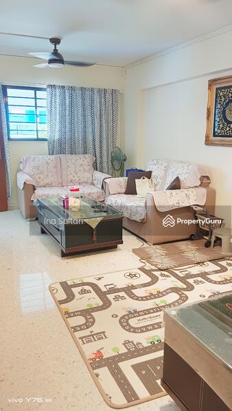 For Rent - 221 Tampines Street 24