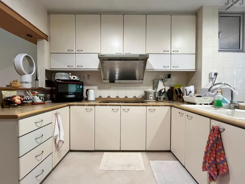 Pine Grove, 1M Pine Grove, Room Rental, 120 sqft, Condominium For Rent, by Tracy Liu, 25379522 - PropertyGuru.com.sg