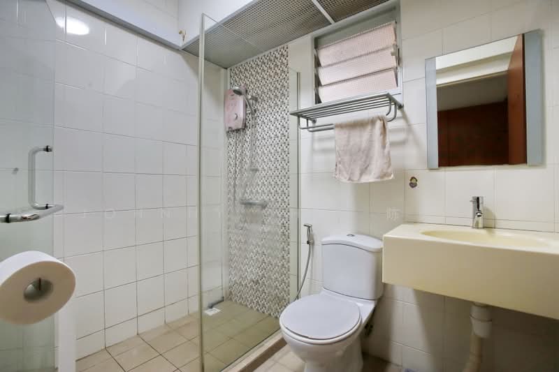 572B Woodlands Avenue 1, 572B Woodlands Avenue 1, Room Rental, 200 sqft, HDB Flat For Rent, by Johnny Chin, 25379762 - PropertyGuru.com.sg