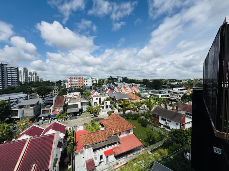 35 Gilstead, 35 Gilstead Road, 3 Bedrooms, 1,249 sqft, Apartment For Rent, by Lim Li Jia, 25379874 - PropertyGuru.com.sg