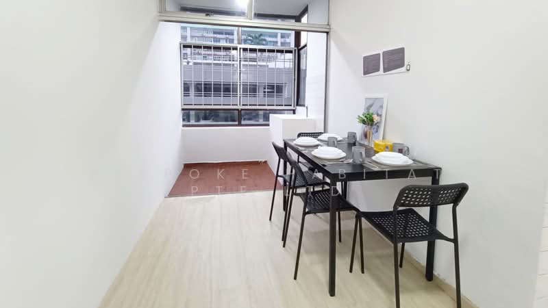 Sherwood Towers, 3 Jalan Anak Bukit, Room Rental, 100 sqft, Apartment For Rent, by Bespoke Habitat Pte Ltd, 25380120 - 04-03 Dining Area - PropertyGuru.com.sg