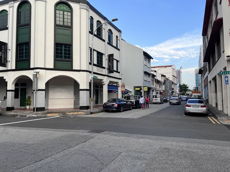 A Pair of Shop for Sale Dickson Road, , 2400 sqft, Food & Beverage