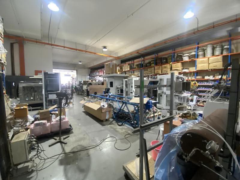 West Star, 11 Tuas Bay Close, Boon Lay / Jurong / Tuas, 3,500 sqft, Factory / Workshop (B2) For Rent, by Lisa Ong 王镁侥, 25380443 - CommercialGuru.com.sg