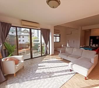 For Rent - Lavender roof top shophouse studio